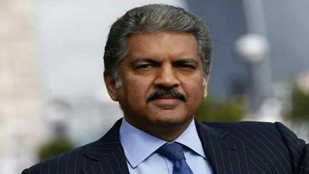 Anand Mahindra: మనసు ఉంటే చాలు.. ఇలా కూడా పే చేయవచ్చు.. ఆ వీడియోను షేర్ చేసిన ఆనంద్ మహీంద్రా