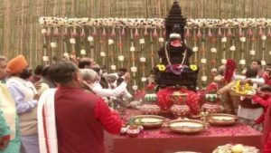 Kashi Annapurna: 100 ఏళ్ల క్రితం చోరీ.. 4 ఏళ్ల కృషి.. కాశీకి చేరిన అమ్మ అన్నపూర్ణేశ్వరి దేవి..