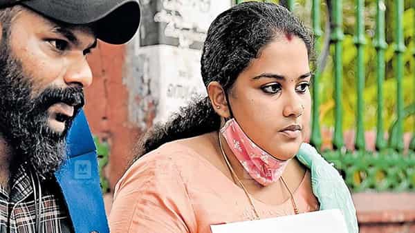 Anupama Baby: ఐదు రోజుల్లోగా బాబును తీసుకురావాలి.. కేరళ చైల్డ్ వెల్ఫేర్ కౌన్సిల్ ఆదేశం..