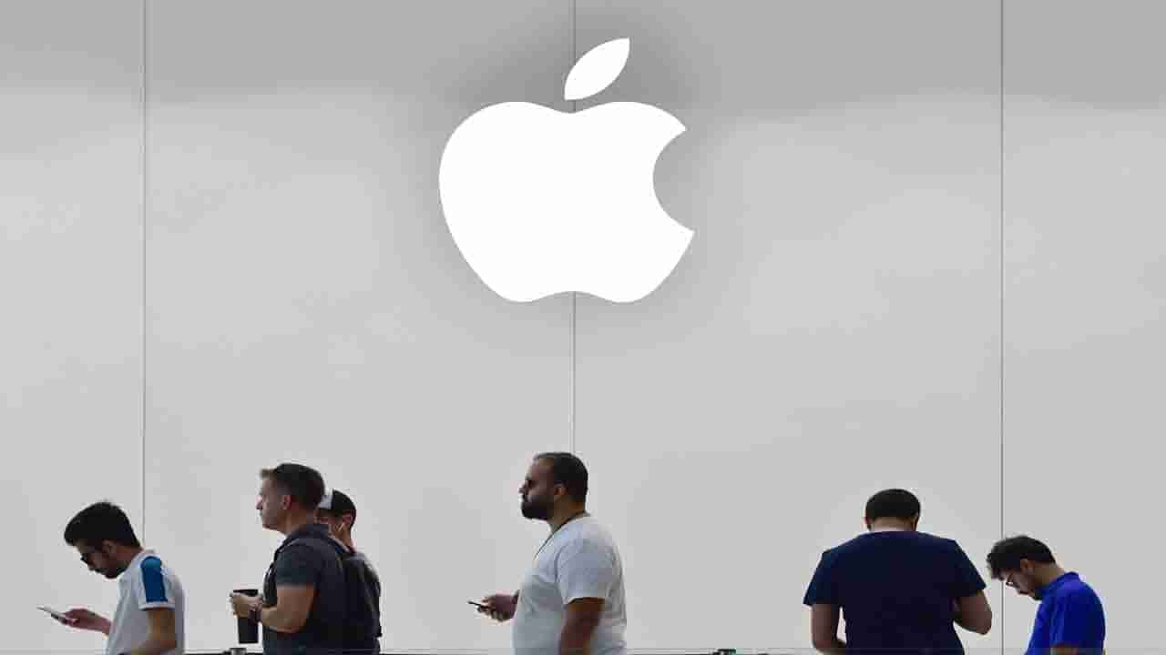 Apple Employees: యాపిల్ టెక్ దిగ్గజ ఉద్యోగుల వేతనం ఎంతో తెలిస్తే షాక్.. ఒక్కొక్కరి సాలరీ ఎంతంటే..?