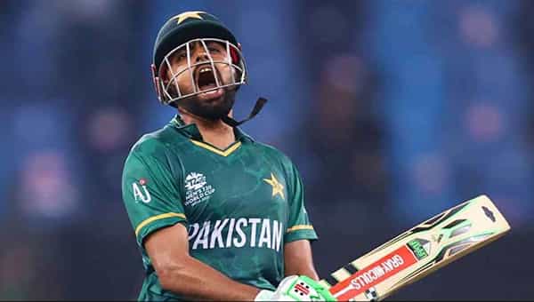 T20 World Cup 2021: అరుదైన రికార్డును సొంతం చేసుకున్న బాబర్ అజమ్.. కోహ్లీని సైతం వెనక్కి నెట్టి మరీ..