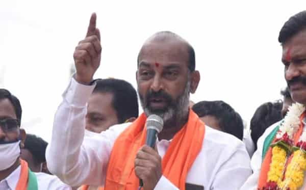 Huzurabad By Election Counting: సేవ చేసేవారికి ఇది నిజమైన గుర్తింపు.. హుజురాబాద్ ఫలితాలపై బండి సంజయ్ కామెంట్స్..