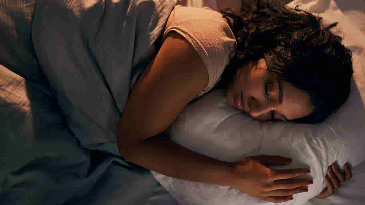 Best Food - Sleep: రాత్రి వేళలో నిద్రపట్టడం లేదా.. అయితే ఈ ఫుడ్స్ ట్రై చేయండి..