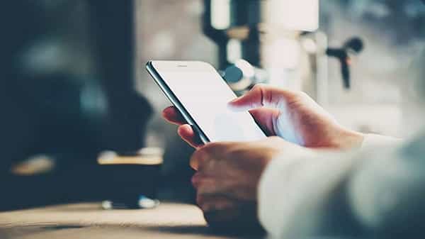 Airtel, Vodafone Idea లలో ఇప్పుడు ఎవరు బెస్ట్.. కొత్త ప్రీపెయిడ్ రీఛార్జ్ ప్లాన్లను పరిశీలించండి..