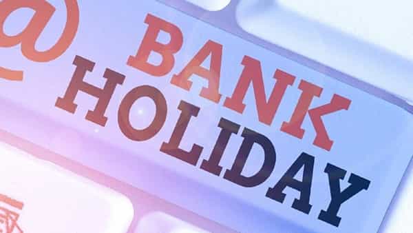 Bank Holidays: బ్యాంకు కస్టమర్లకు అలర్ట్.. ఈ నెల ద్వితీయార్థంలో బ్యాంకు సెలవులు ఇవే..