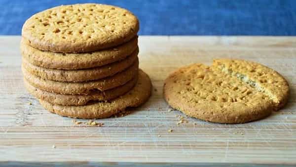 Biscuits Side Effects: టీతో కలిపి బిస్కెట్లు తింటున్నారా..? అయితే మీకు షాకింగ్ న్యూస్..