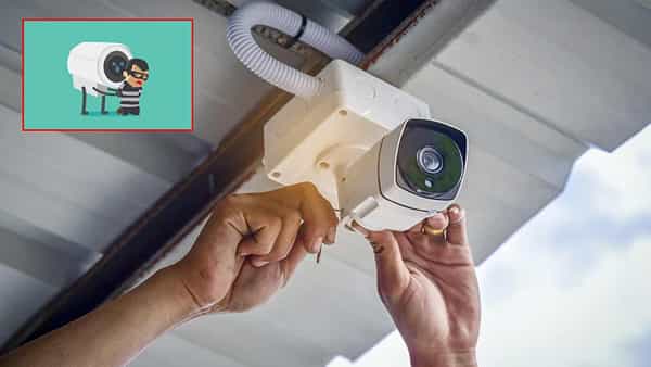 CCTV Cameras: వీడు మాములు దొంగ కాదురా బాబు.. సీసీ కెమెరాలను దొంగిలిస్తున్నాడు.. ఎక్కడో తెలుసా..