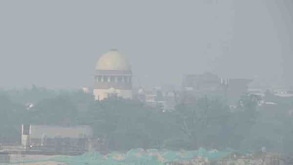 Delhi pollution: ఢిల్లీలో వాయుకాలుష్యంపై సుప్రీంకోర్టు సీరియస్.. లాక్డౌన్కు సిద్ధంగా ఉన్నట్టు కేజ్రీవాల్ సర్కార్ అఫిడవిట్!