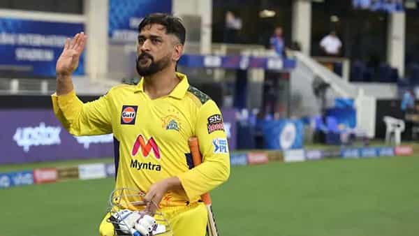 MS Dhoni: చెన్నై సూపర్ కింగ్స్ ధోనిని కొనసాగిస్తుంది.. మాజీ పేసర్ సైమన్ డౌల్..