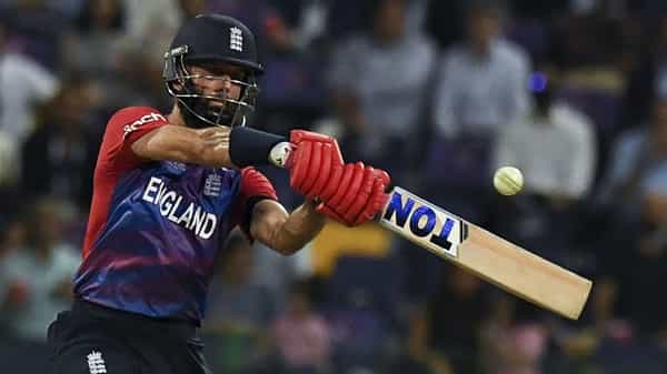 ENG vs NZ, T20 World Cup 2021: న్యూజిలాండ్ టార్గెట్ 167.. రాణించిన ఇంగ్లండ్ బ్యాట్స్మెన్స్.. అర్థ సెంచరీతో ఆకట్టుకున్న మొయిన్ అలీ