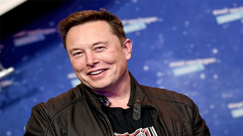 Elon Musk:  టెస్లా అధిపతి, ప్రపంచ నం.1 ధనవంతుడు ఎలాన్‌ మస్క్‌ మరో ఘనత దక్కించుకున్నారు. ప్రపంచంలో 300 బిలియన్‌ డాలర్లకు  (రూ.22.50 లక్షల కోట్లు) పైగా సంపద కలిగిన ఏకైక వ్యక్తిగా రికార్డు సాధించారు.