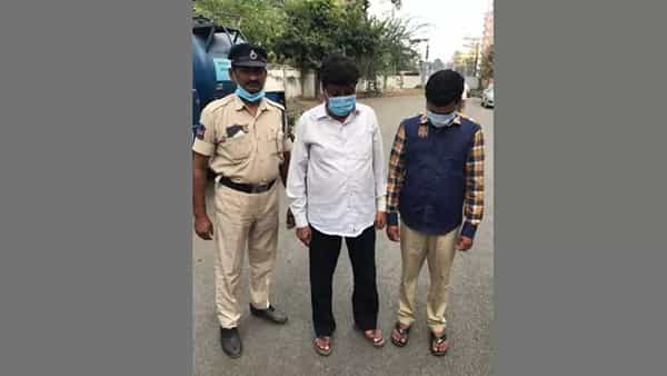 Crime News: భూతవైద్యుడి రాసలీలలు.. ఒకటి కాదు రెండు కాదు నాలుగేళ్లుగా అక్కాచెల్లిళ్లపై అత్యాచారం..