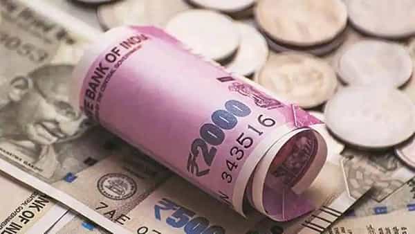 Fixed Deposit: సీనియర్ సిటిజన్లకు గుడ్న్యూస్.. ఫిక్స్డ్ డిపాజిట్లపై అధిక వడ్డీ అందిస్తున్న బ్యాంకులు ఇవే..!