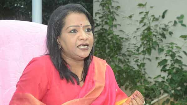 Mayor Vijayalakshmi: జీహెచ్ఎంసీ ఆస్తులను ధ్వంసం చేయడం హేయమైన చర్య.. మేయర్ గద్వాల్ విజయలక్ష్మి