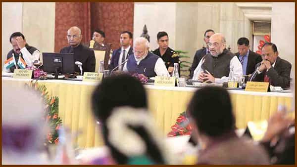 Governors Conference: ప్రజలకు, ప్రభుత్వానికి గవర్నర్ ఓ స్నేహితుడు.. ఢిల్లీలో గవర్నర్ల సదస్సులో రాష్ట్రపతి కీలక వ్యాఖ్యలు