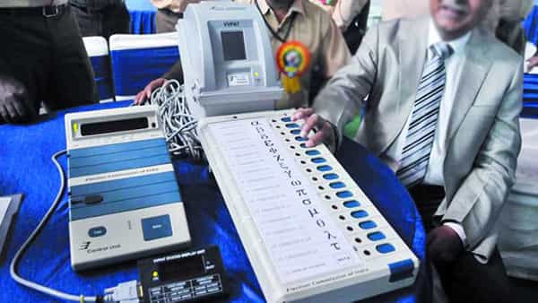 Huzurabad Bypoll: రేపే హుజూరాబాద్ ఉప ఎన్నిక కౌంటింగ్.. 22 రౌండ్లలో ఫలితం.. పలు ప్రాంతాల్లో ట్రాఫిక్ ఆంక్షలు!