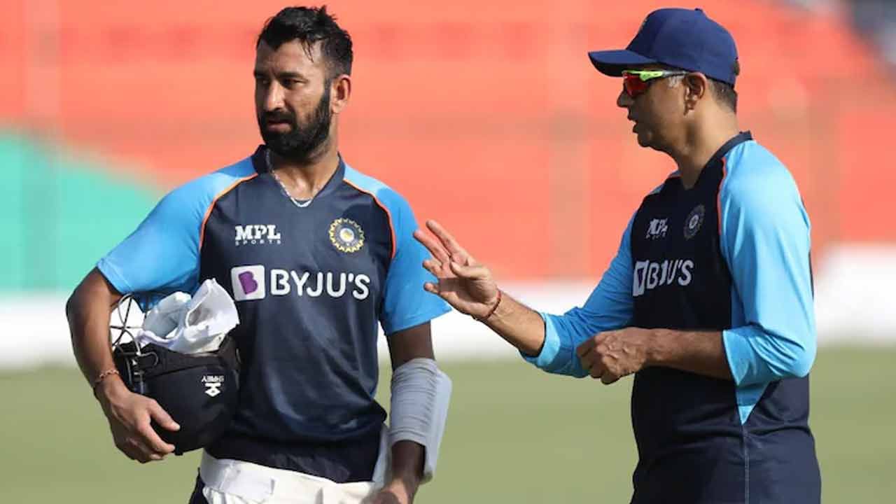 Ind Vs Nz: గ్రీన్ పార్క్‎లో చెమటోడ్చిన భారత ఆటగాళ్లు.. కీలక సూచనలు చేసిన కోచ్ రాహుల్ ద్రవిడ్..