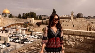 Viral News: విమానం ల్యాండింగ్‌ గేర్‌లో దాక్కున్న యువకుడు.. అధికారుల కళ్లుగప్పి మూడు గంటలపాటు ప్రయాణం!