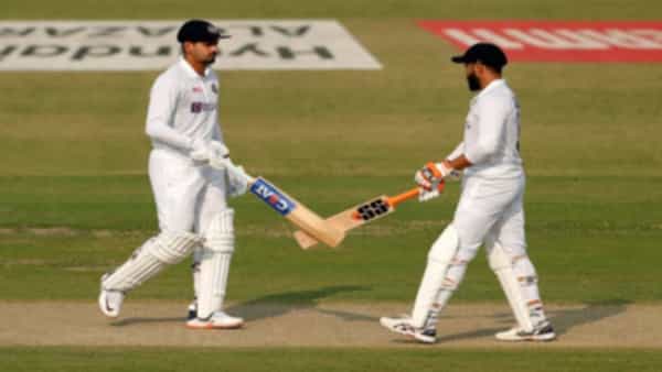 IND Vs NZ: తొలి టెస్ట్లో హాఫ్ సెంచరీ చేసిన శ్రేయాస్.. భారీ స్కోర్ దిశగా భారత్..