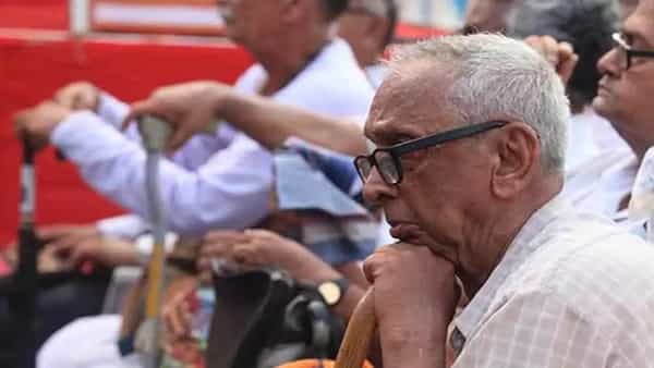 Jeevan Pramaan: పెన్షనర్లు అలర్ట్.. ఈనెల 30లోపు ఈ సర్టిఫికేట్ సమర్పించాలి.. లేకపోతే డబ్బులు రావు..!