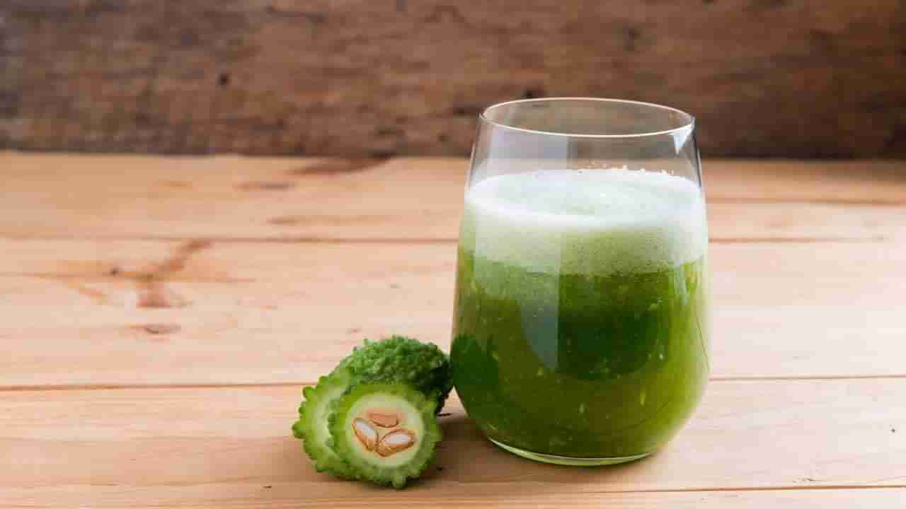 Karela Juice Benefits: చలికాలంలో అనారోగ్య సమస్యలు వెంటాడుతున్నాయా.. అయితే ఈ జ్యూస్ తాగండి..