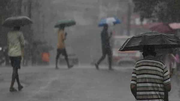 Kerala Heavy Rains: కేరళకు రెడ్ అలెర్ట్... 48 గంటల పాటు వివిధ ప్రాంతాల్లో భారీ వర్షాలు..