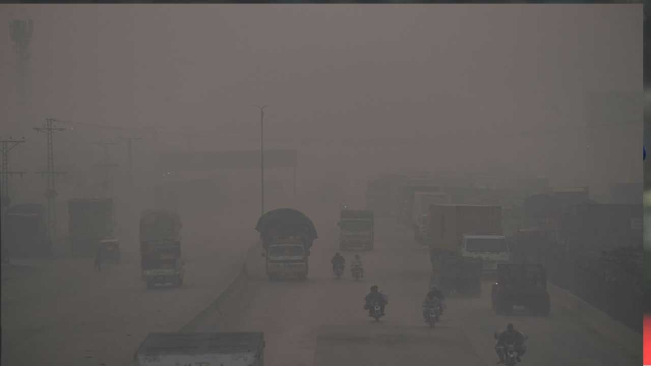 Most Polluted City: ప్రపంచంలో అత్యంత కాలుష్య నగరం ఏదో తెలుసా.. ఢిల్లీ కాదండోయ్..