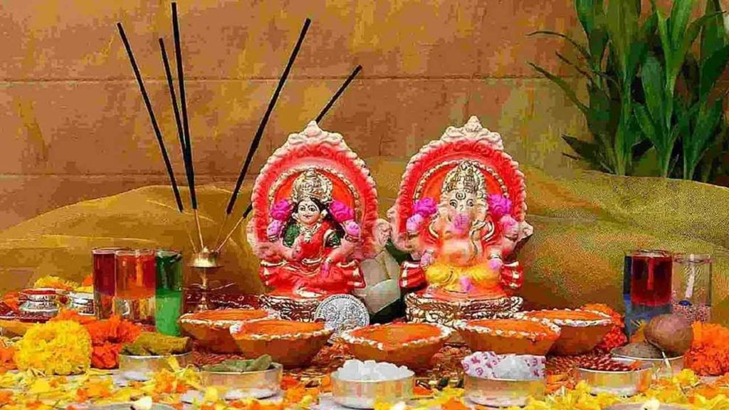 Lord Worship: గణేశుడు, లక్ష్మి దేవిని కలిపి ఎందుకు పూజిస్తారో తెలసా? ఇంట్రస్టింగ్ విషయాలు మీకోసం..