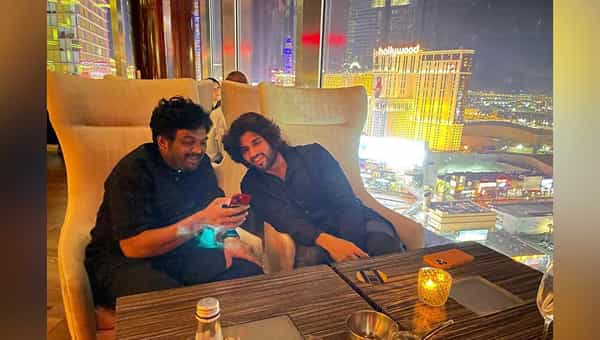 Liger Movie: అమెరికాలో వాలిపోయిన లైగర్ బాయ్స్... మైక్టైసన్తో సన్నివేశాల కోసమేనా.?