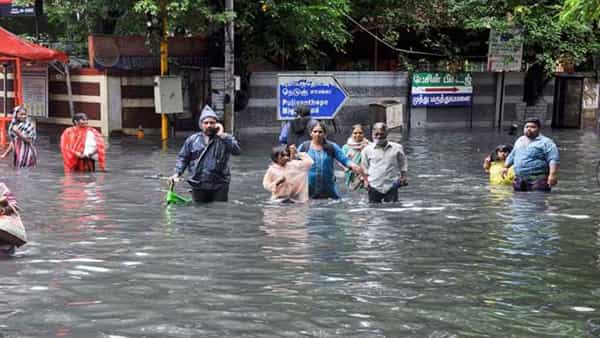 Heavy Rains - IMD: తమిళనాడుకు మళ్లీ రెయిన్ వార్నింగ్.. చెన్నై, నెల్లూరులో అతి భారీ వర్షాలు..