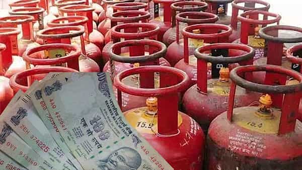 LPG Subsidy Updates: మీకు ఎల్పీజీ గ్యాస్ సబ్సిడీ రావడం లేదా..? కారణాలు ఏంటో తెలుసుకొని ఇలా చేయండి..!