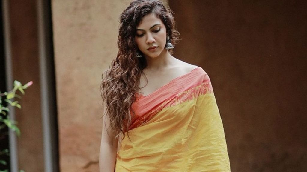 Madonna Sebastian: మల్లెతీగలా మైమరపిస్తున్న మడోన్నా సెబాస్టియన్.. ఫొటోస్ వైరల్..