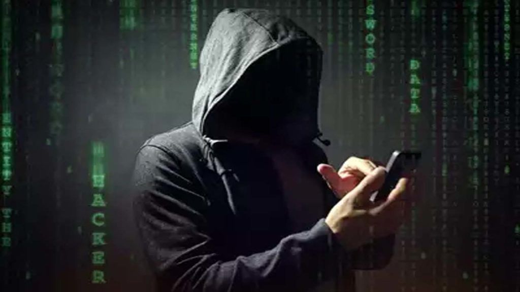 Blackmail: న్యూడ్ కాల్స్తో బ్లాక్ మెయిల్… పెరుగుతున్న కేసులు.. అప్రమత్తంగా ఉండాలంటున్న పోలీసులు Blackmail: న్యూడ్ కాల్స్తో బ్లాక్ మెయిల్… పెరుగుతున్న కేసులు.. అప్రమత్తంగా ఉండాలంటున్న పోలీసులు