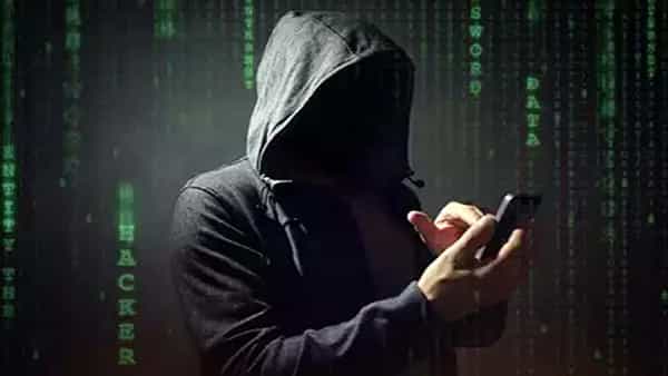 Blackmail: న్యూడ్ కాల్స్తో బ్లాక్ మెయిల్... పెరుగుతున్న కేసులు.. అప్రమత్తంగా ఉండాలంటున్న పోలీసులు