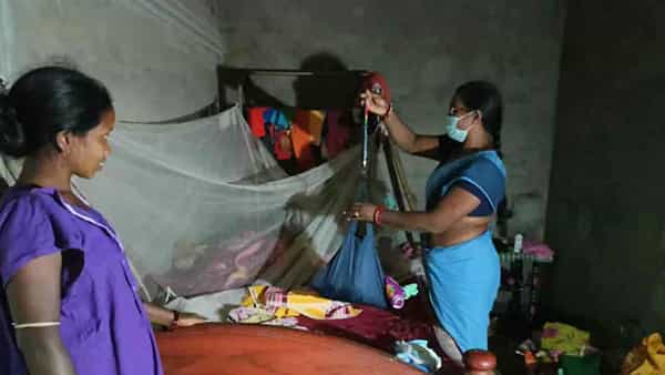 ASHA Worker: నెలకు జీతం రూ. 4.5వేలు, ఆశ వర్కర్గా 15 ఏళ్ల కష్టం..నేడు ఫోర్బ్స్ ఇండియాలో స్థానం..