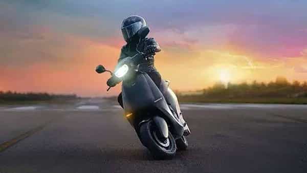 Ola Electric Scooters: వచ్చే ఏడాది అంతర్జాతీయ మార్కెట్లోకి ఓలా ఎలక్ట్రిక్ స్కూటర్లు..
