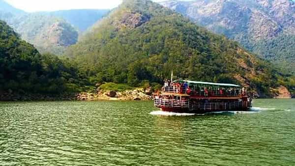 Papikondalu: పర్యాటకులకు గుడ్న్యూస్.. రేపటినుంచే పాపికొండలకు బోటు సర్వీసులు..