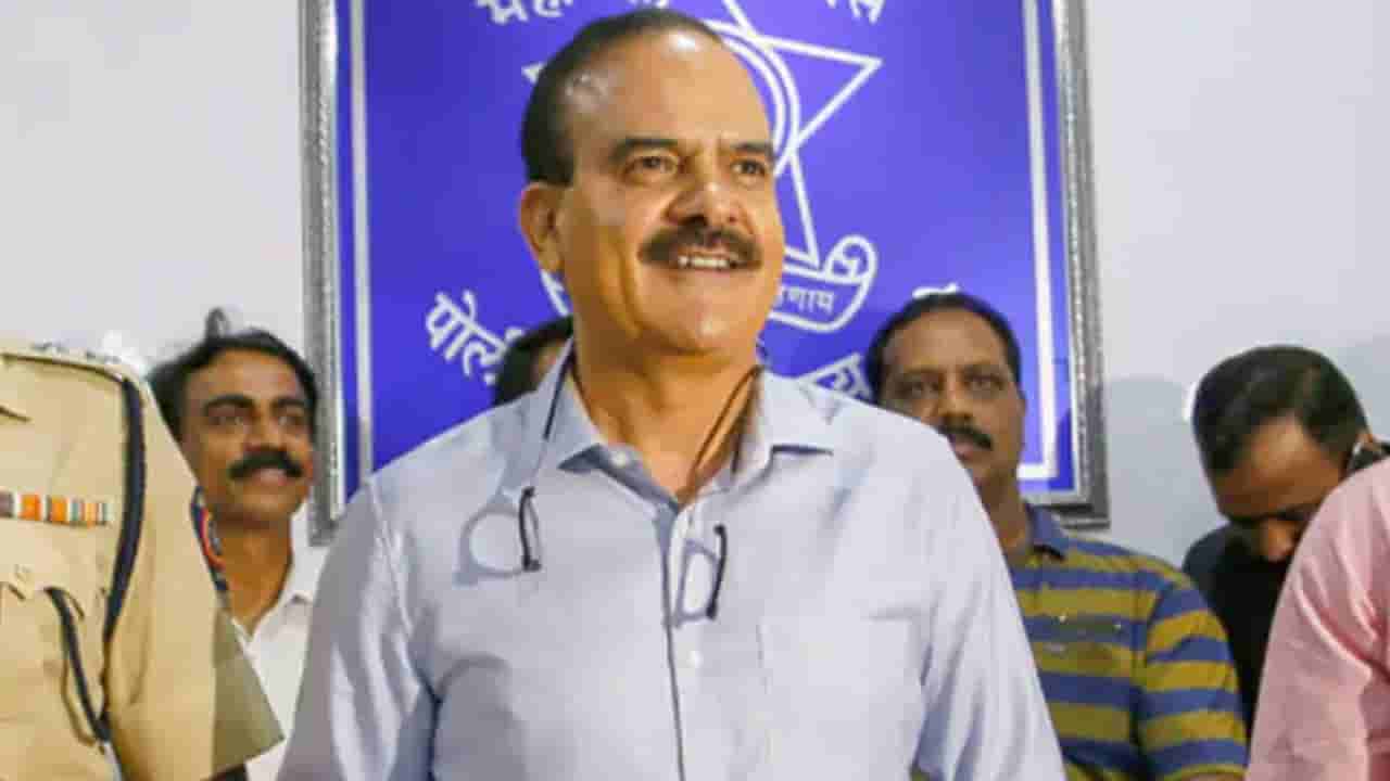 Supreme Court: మీరు ఎక్కడ ఉన్నారో చెప్పండి.. ముంబై మాజీ పోలీస్ బాస్‌ను ఆదేశించిన సుప్రీం కోర్టు..