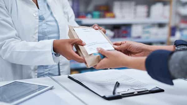Flipkart Health Care: మరో కీలక స్టెప్ తీసుకున్న ఫ్లిప్కార్ట్.. ఇకపై ఆ సేవలు కూడా అందించనుంది..