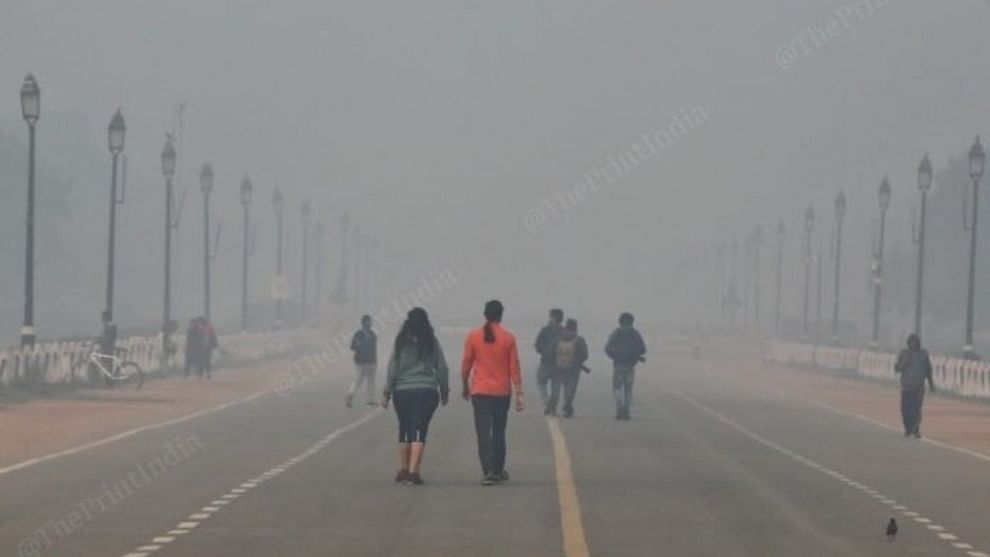 Delhi Pollution: డేంజర్‌ జోన్‌లో ఢిల్లీ ప్రజలు.. పెరుగుతున్న కళ్లు మంటలు, గొంతు నొప్పి కేసులు