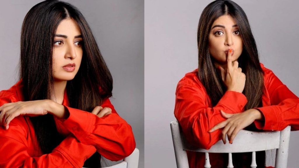 Poonam Kaur: ఇంతకూ ఎవరిని ఉద్దేశించి ఆ పోస్ట్ పెట్టినట్టు.?.. ట్వీట్ చేసి డిలీట్ చేసిన పూనమ్..