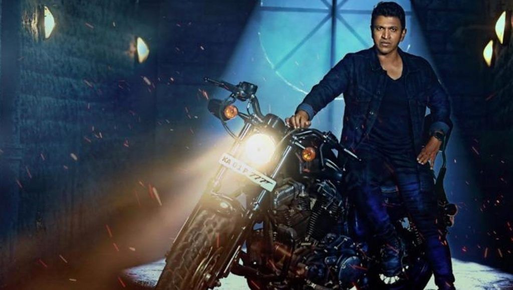 Puneeth Rajkumar: పునీత్ బయోపిక్ తీయండంటూ దర్శకుడికి ఫ్యాన్స్ రిక్వెస్ట్.. డైరెక్టర్ ఎలా స్పందించాడంటే.. Puneeth Rajkumar: పునీత్ బయోపిక్ తీయండంటూ దర్శకుడికి ఫ్యాన్స్ రిక్వెస్ట్.. డైరెక్టర్ ఎలా స్పందించాడంటే..