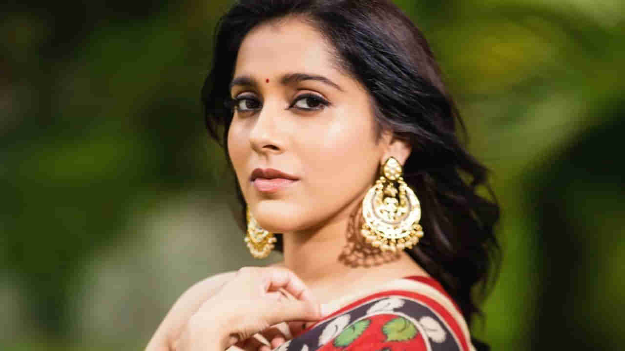 Rashmi Gautam: మానవత్వం చచ్చిపోయింది.. మానవజాతి అంతరించే సమయం.. రష్మీ గౌతమ్ ఎమోషనల్..