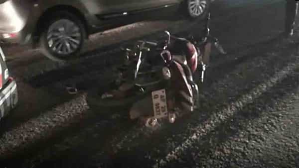Road Accident: దూలపల్లి ఫారెస్ట్ అకాడమీ వద్ద రోడ్డు ప్రమాదం.. గుర్తు తెలియని వాహనం ఢీకొని ముగ్గురు మృతి