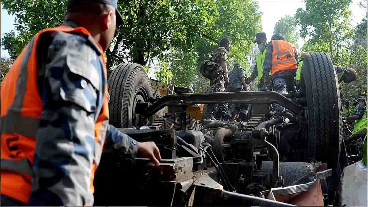 Napal Road Accident: Four Indians killed in road accident in Rautahat district of Nepal | Four indians killed as vehicle crashes into pond in southern nepal | pipanews.com