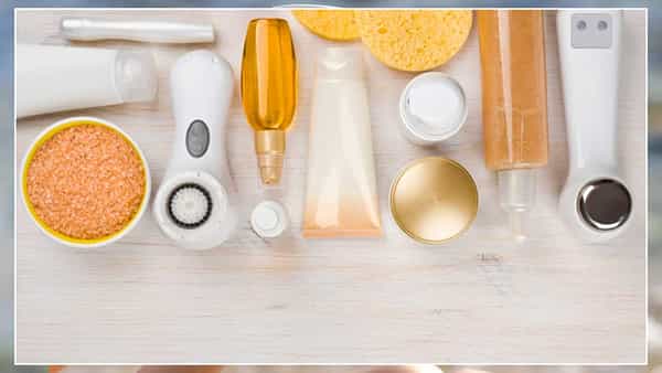 Skin Care Tips: మీ బ్యూటీ కిట్లో ఇవి ఉన్నాయా.. ఓ సారి చెక్ చేసుకోండి..