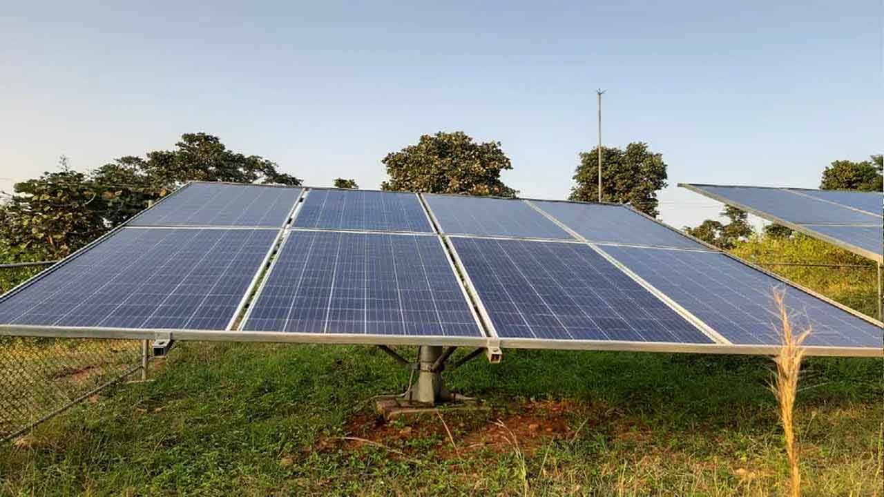 Solar Power: సౌరశక్తిలో భారత్‌ అద్భుతాలు సృష్టిస్తోంది.. ఏడేళ్లలో 17 రెట్లు పెరిగిన విద్యుత్‌ సామర్థ్యం..!