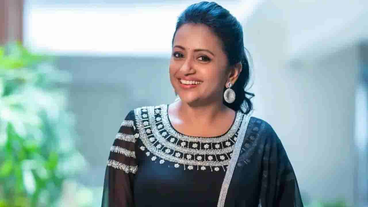 Anchor Suma: వెండితెరపైకి బుల్లితెర లేడీ సూపర్స్టార్ సుమ... వీడియో విడుదల