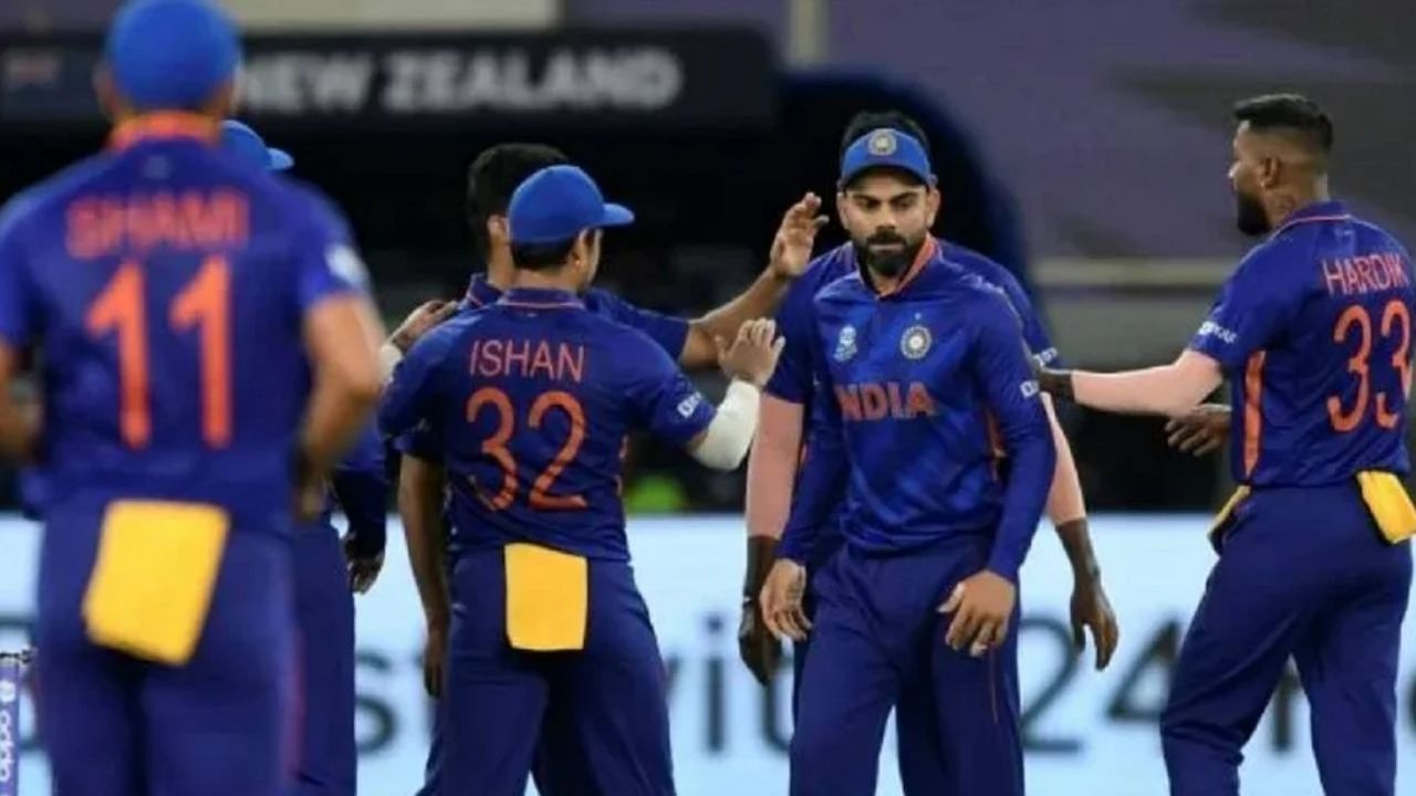 T20 World Cup 2021, IND vs SCO: స్కాట్లాండ్‌తో తలపడే ప్లేయింగ్ XIలో కీలక మార్పు? ఆ బౌలర్‌కి షాకివ్వనున్న కోహ్లీ.. కారణం ఇదే..!
