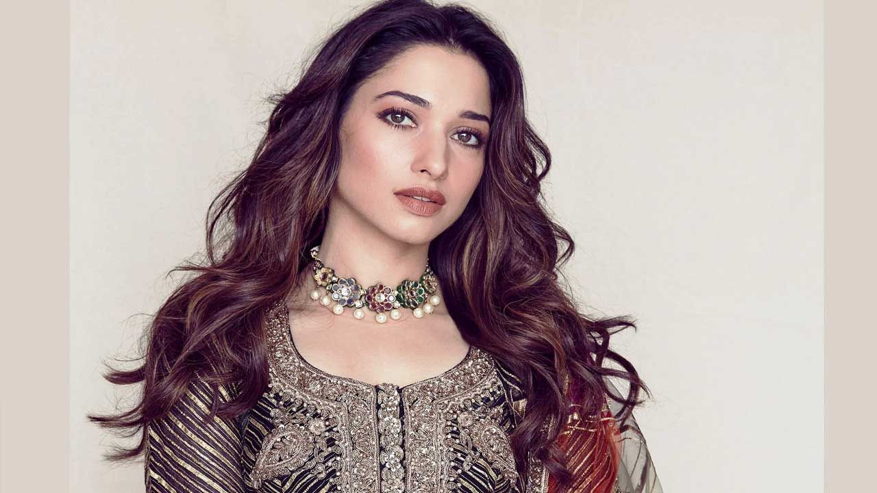 Tamanna: మిల్కీబ్యూటీ లక్కీ ఛాన్స్.. చిరంజీవి సినిమా కోసం తమన్నాకు ఎంత రెమ్యూనరేషన్ అంటే..